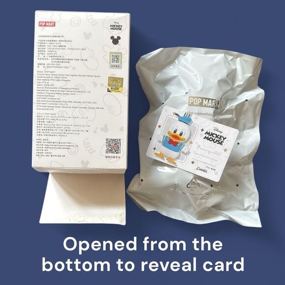 Pop Mart Mickey Family Cute Together Keychain Series Figure - Donald Duck - Picture 5 of 16